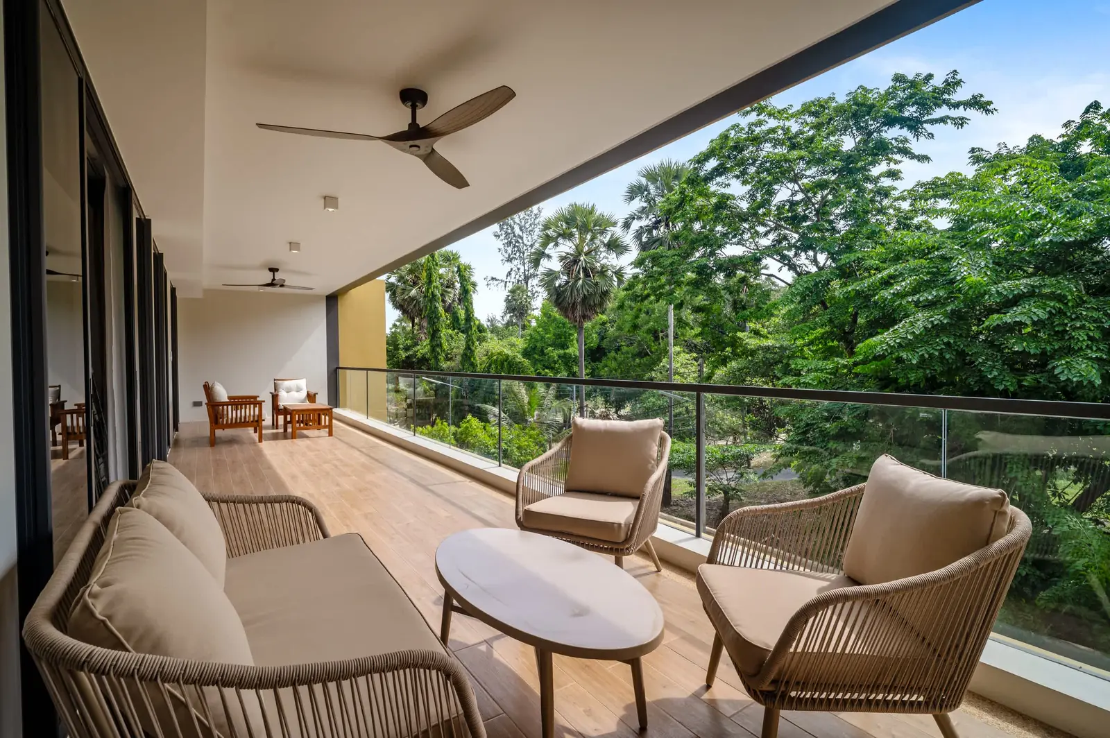 Laguna Beach Residences Reef
